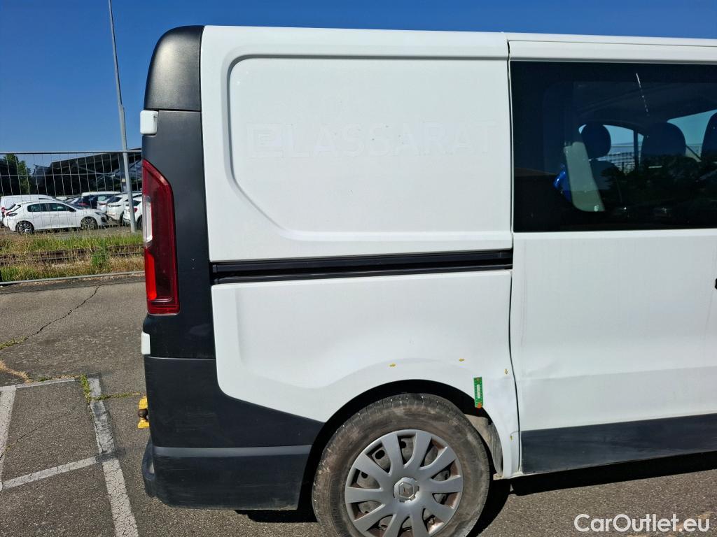 Renault  Trafic RENAULT  / 2019 / 4P / Fourgon tole NV FG GCF L1H1 1000 dCi 120 #15