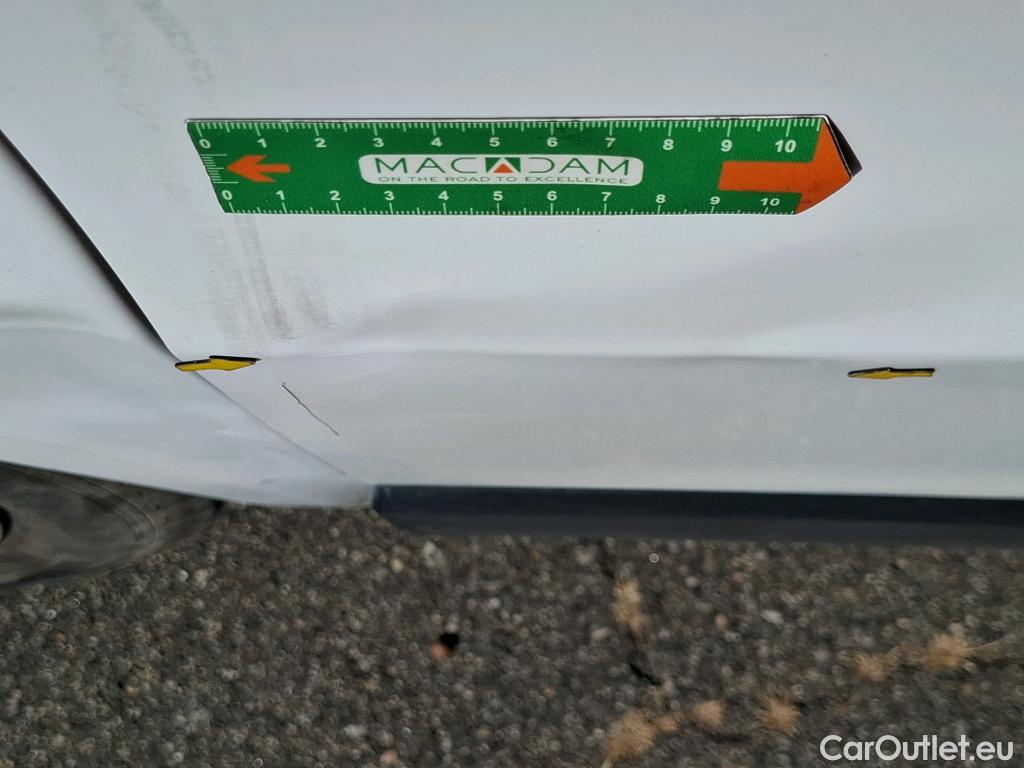  Renault  Trafic RENAULT  / 2019 / 4P / Fourgon tole NV FG GCF L1H1 1000 dCi 120 #26