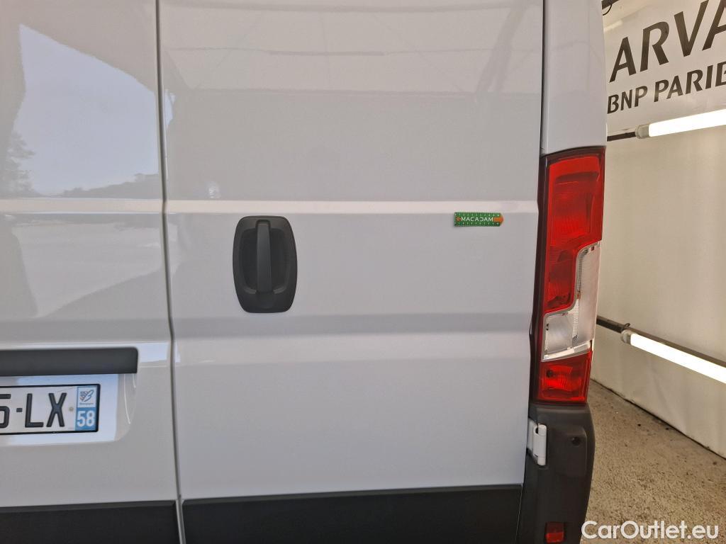  Fiat  Ducato FIAT   2014  4P  Fourgon tôlé 3 0 C H1 2 3 Multijet 120 Pack Pro Nav #18