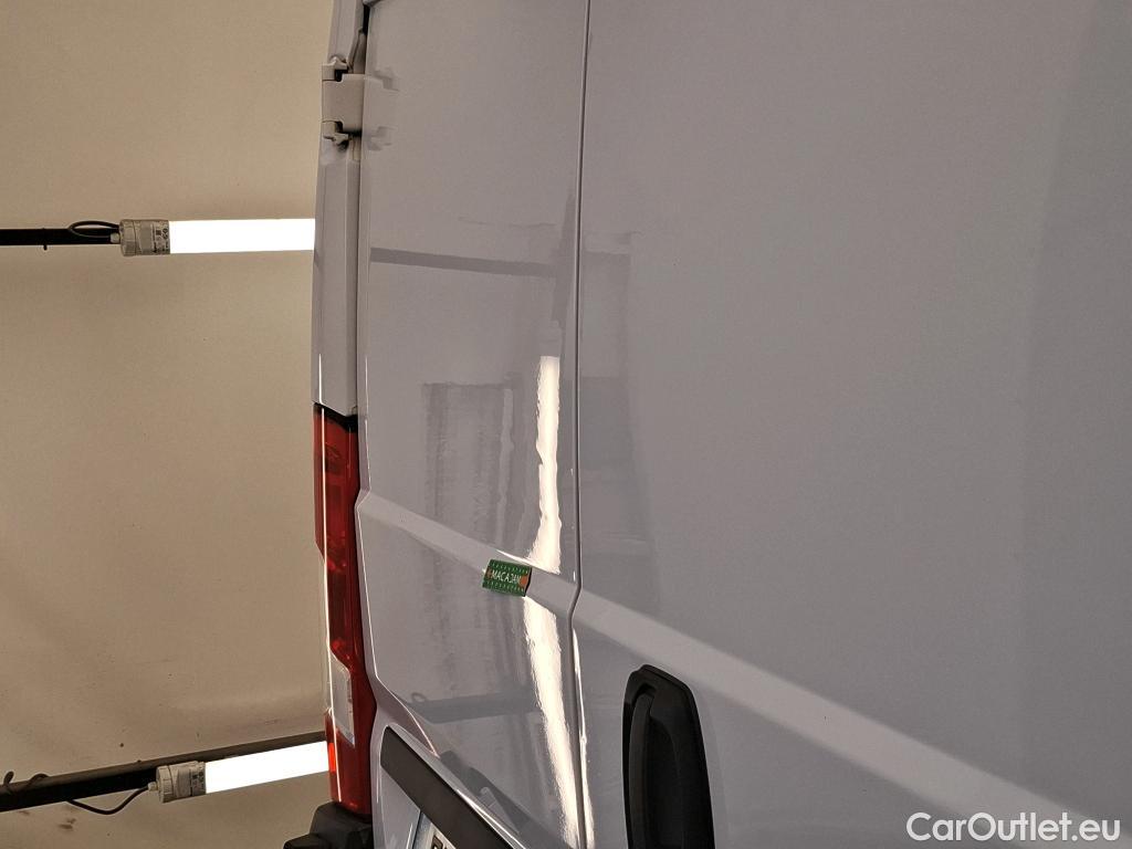  Fiat  Ducato FIAT   2014  4P  Fourgon tôlé 3 0 C H1 2 3 Multijet 120 Pack Pro Nav #9