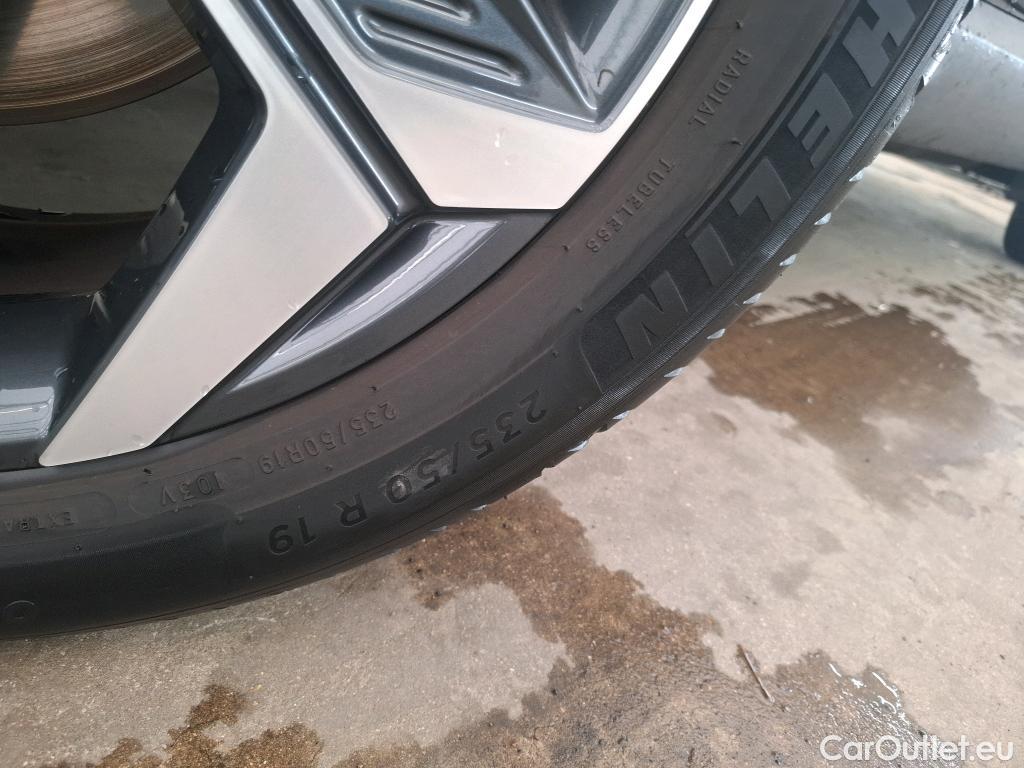  Hyundai  Tucson HYUNDAI  / 2020 / 5P / SUV 1.6 HYBRID 230 EXECUTIVE #30