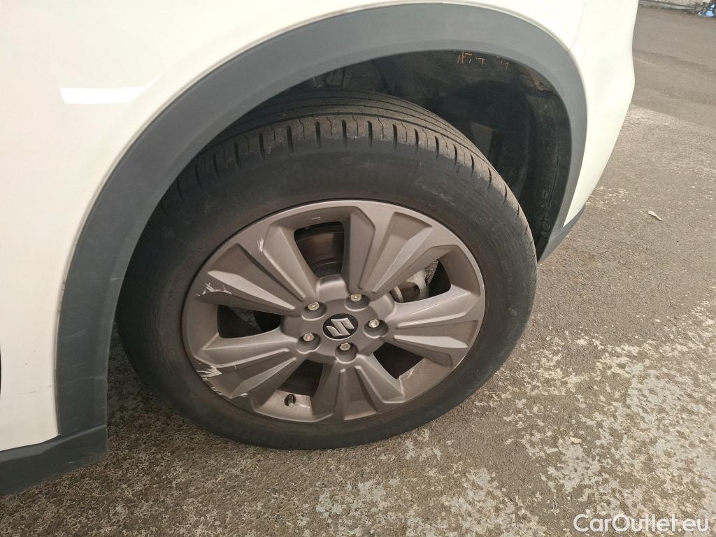  Land Rover  Discovery SUZUKI Vitara / 2015 / 5P / SUV 1.4 BOOST HYBRID PRIVILEGE ALLGRIP 4WD #16