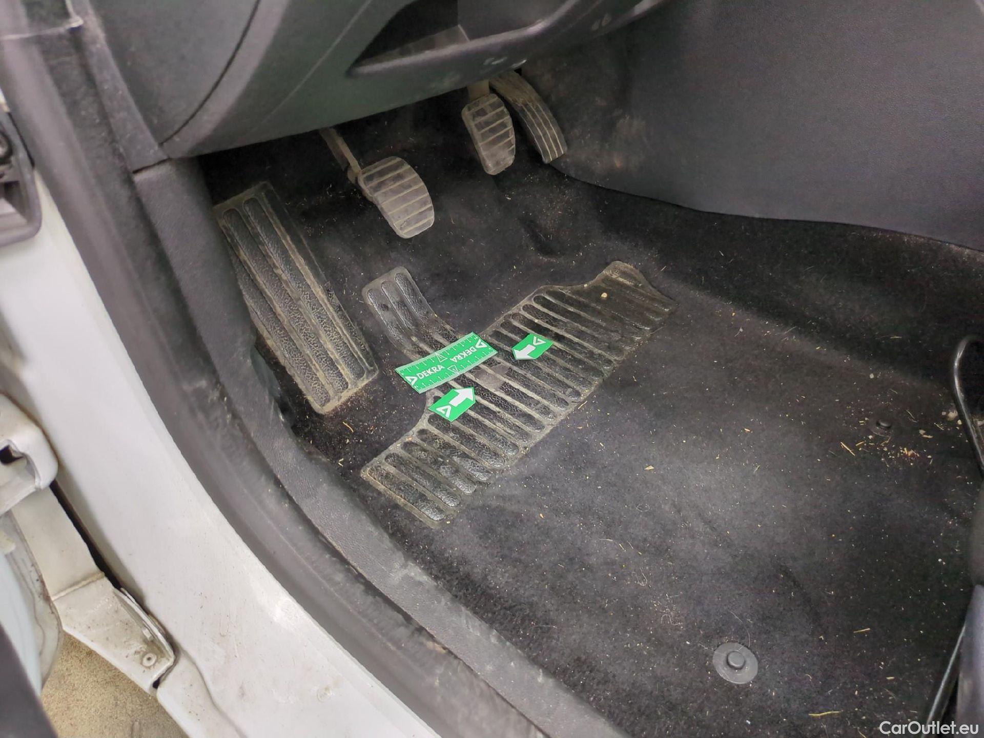  Renault  Clio RENAULT  5p Berline Business TCe 90 - 18 #2