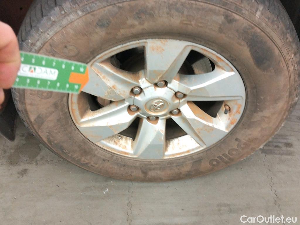  Toyota  Land Cruiser TOYOTA  / 2017 / 5P / todoterreno 2.8 D-4D VX AUTO #22