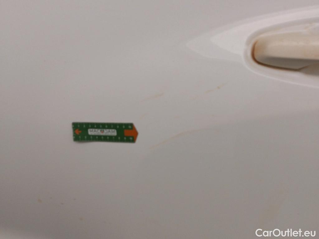  Toyota  Land Cruiser TOYOTA  / 2017 / 5P / todoterreno 2.8 D-4D VX AUTO #24