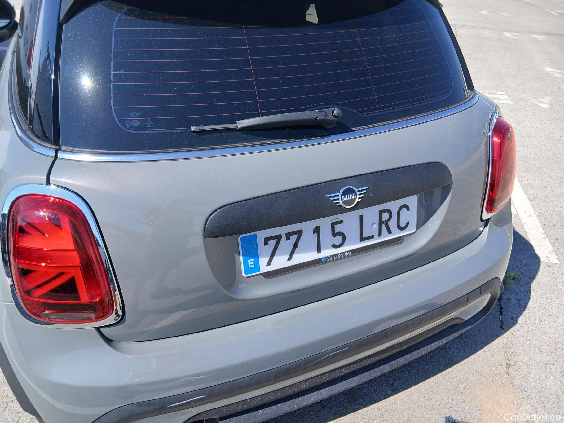  Mini  Mini   / 2021 / 3P / berlina con portón ONE #28