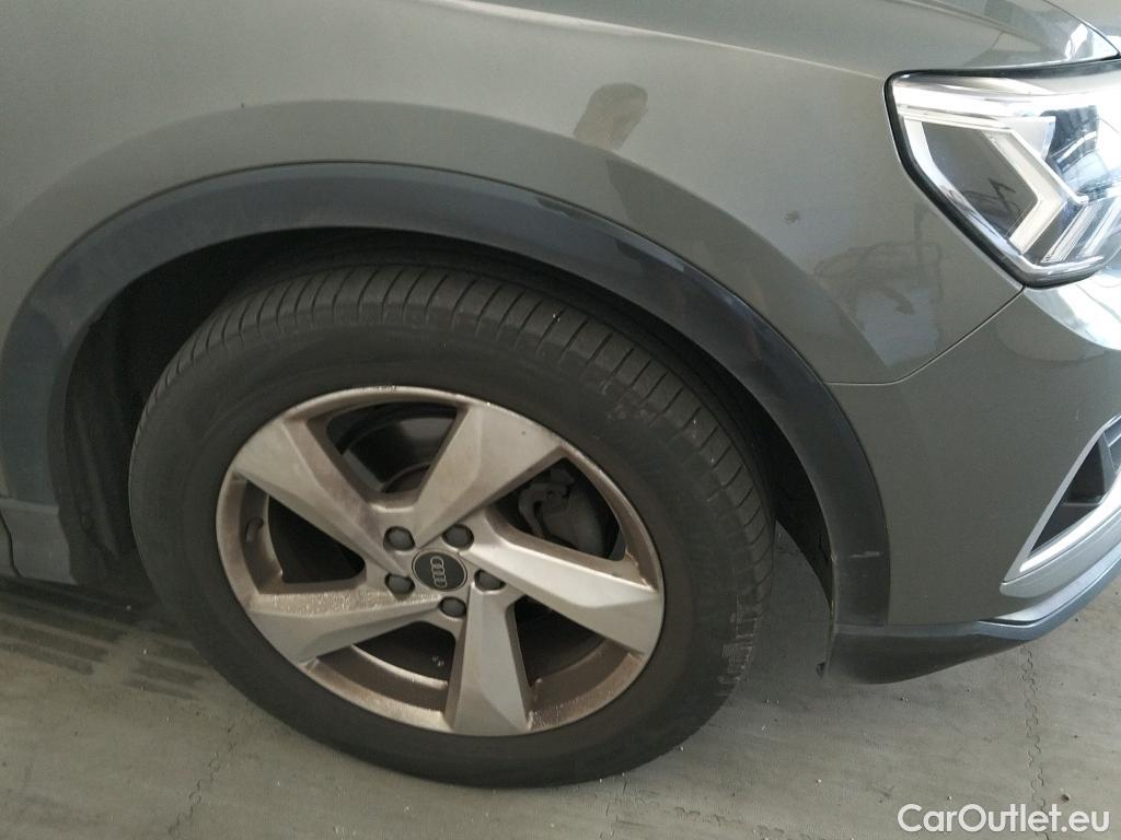  Audi  Q3 AUDI  / 2018 / 5P / todoterreno Advanced 35 TDI 110kW (150CV) #11