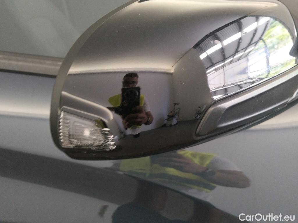  Hyundai  Konna HYUNDAI Kona / 2020 / 5P / todoterreno 150kW EV Tecno 2C #21