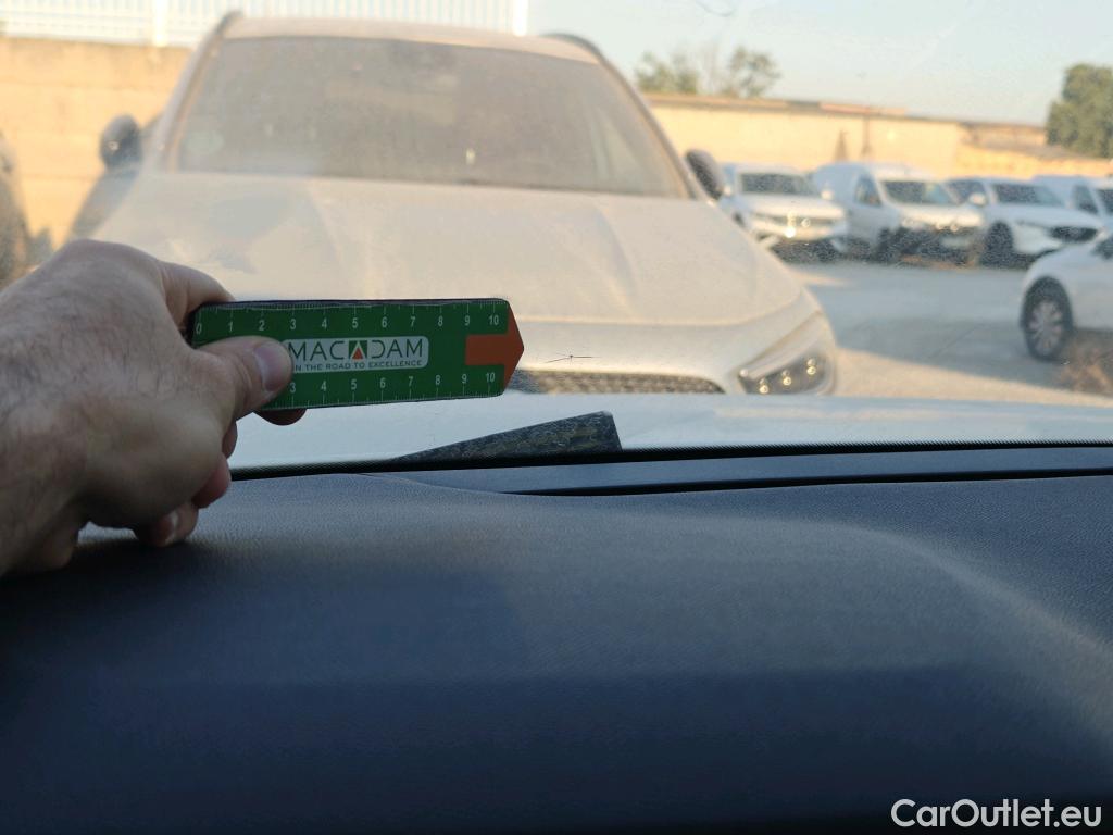  Citroen  C4 CITROEN  / 2020 / 5P / berlina con portón BlueHdi 110 S&S Live Pack #2