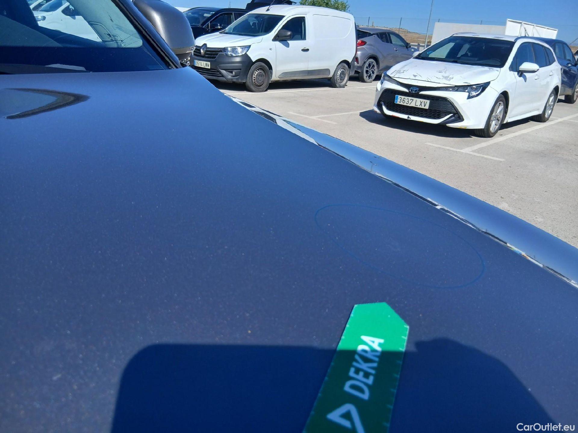 Volvo  XC 40 VOLVO XC40 / 2017 / 5P / todoterreno 1.5 T4 Twin Recharge Inscription Ex Auto #3