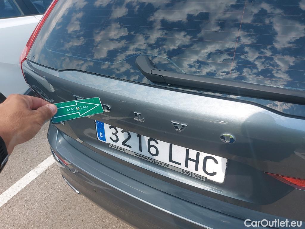  Volvo  XC60 VOLVO  / 2017 / 5P / todoterreno 2.0 T8 AWD Inscription Auto #9
