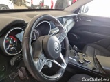  Alfa Romeo   STELVIO ALFA ROMEO / 2017 / 5P / SUV 2.2 TURBO DIESEL 160CV AT8 RWD BUSINESS #83