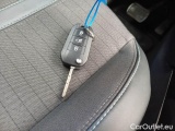  Peugeot  2008 PEUGEOT  / 2019 / 5P / CROSSOVER BLUEHDI 130 EAT8 ALLURE S/S AUT. #125