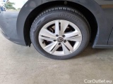  Volkswagen  Golf  VOLKSWAGEN / 2019 / 5P / BERLINA 1.0 ETSI 81KW EVO LIFE DSG #93