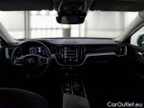  Volvo  XC60 VOLVO  / 2017 / 5P / SUV B4 D AWD AUTOMATICO MOMENTUM PRO #3