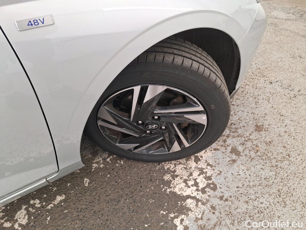  Hyundai  i20 HYUNDAI  / 2020 / 5P / Berline 1.0 T-GDI 100 HYBRID 48V Intuitive DCT-7 #10