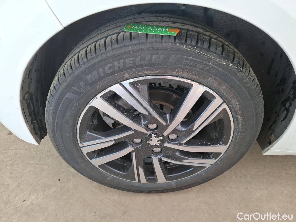  Peugeot  208  Allure Business 1.2 PureTech 100CV BVM6 E6d #14