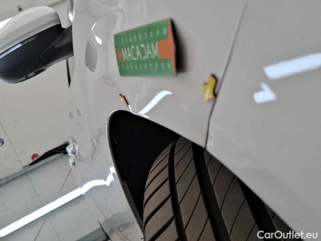  Peugeot  208  Allure Business 1.2 PureTech 100CV BVM6 E6d #3