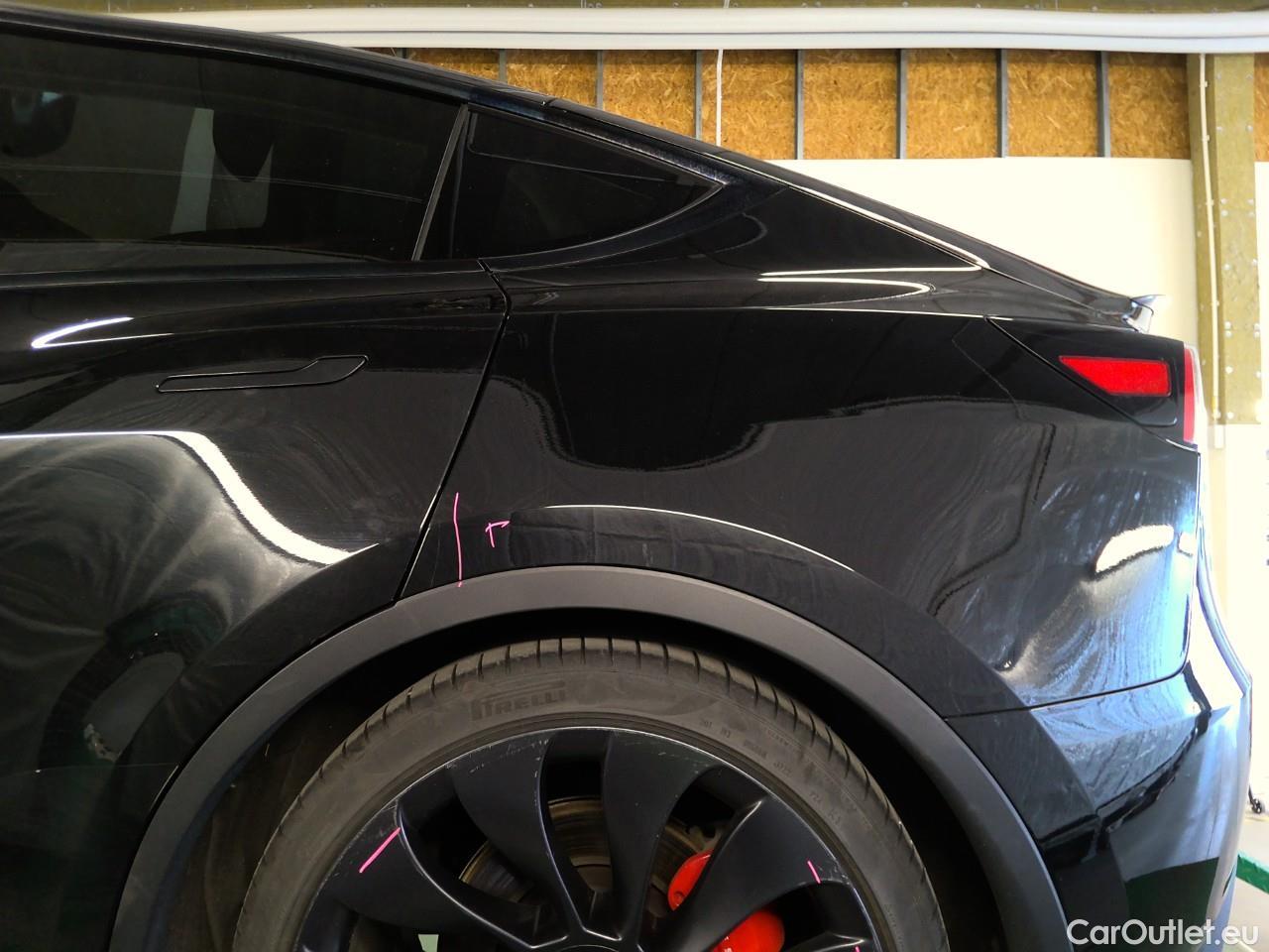  Tesla  Model Y  Performance AWD #14