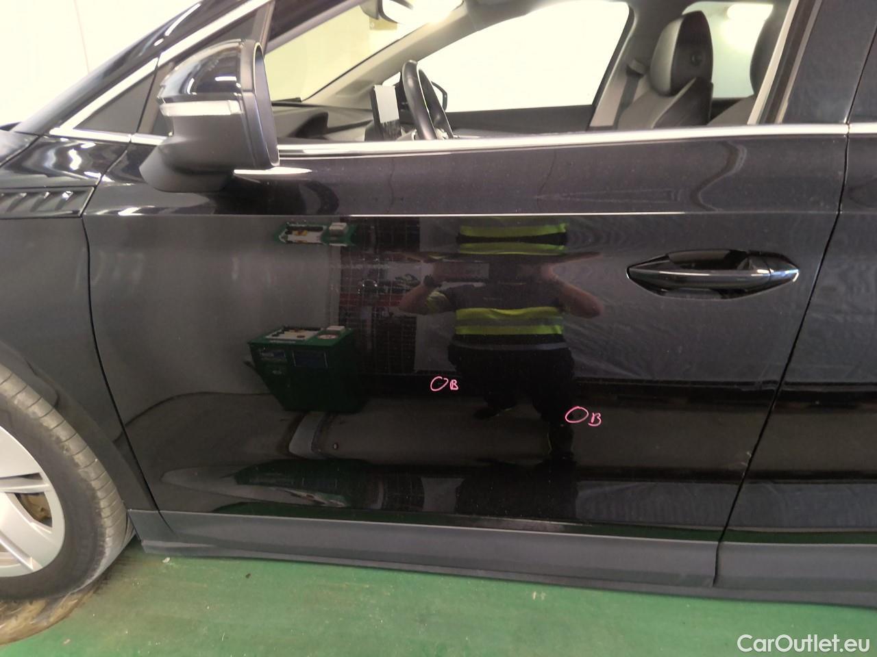  Skoda  ENYAQ  iV80 5d #6