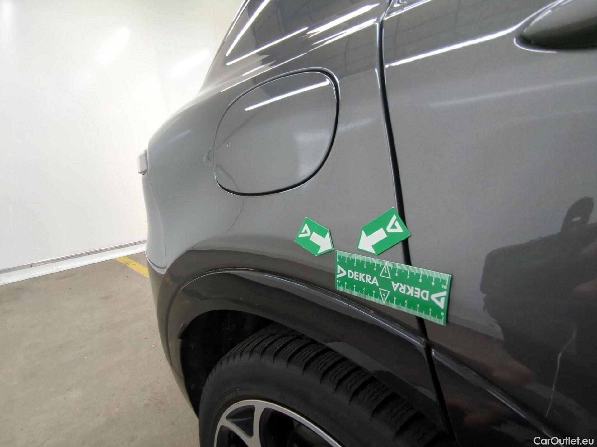  Alfa Romeo  TONALE ALFA ROMEO  / 2022 / 5P / SUV 1.3T PHEV 280 AT6 Q4 Veloce #23
