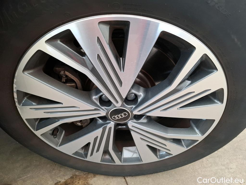  Audi  Q4 E-Tron  40 e-tron Executive BVA #4