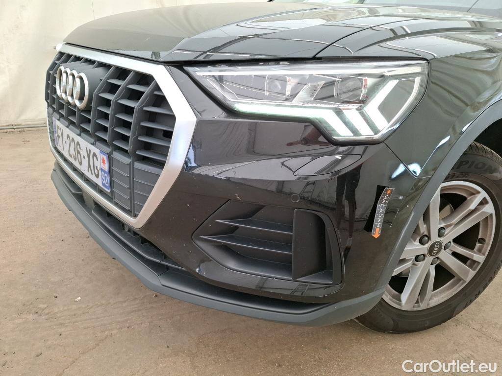  Audi  Q3 AUDI  / 2018 / 5P / SUV 35 TFSI 150 MHEV S TRONIC BUSINESS LINE #16