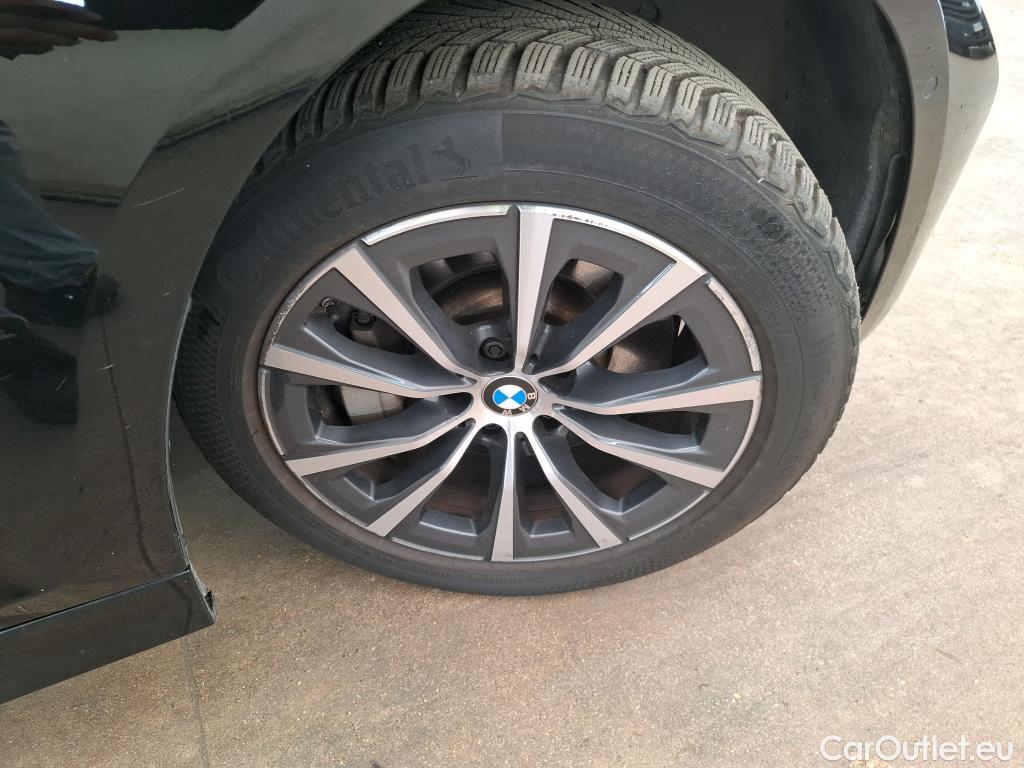  Bmw  Serie 3 BMW Série 3 Touring / 2019 / 5P / Break 330e 292ch Business Design BVA8 Hybride #36