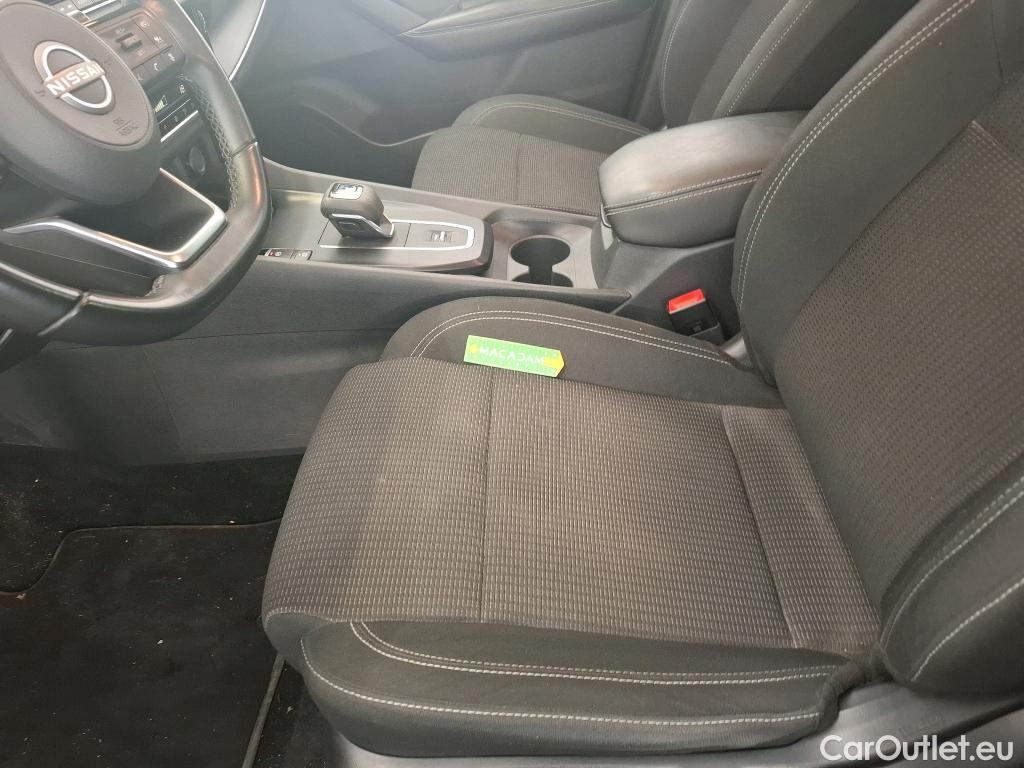  Nissan  Qashqai NISSAN  / 2021 / 5P / Crossover 1.3 MHEV 158ch Xtronic Business Edition CD LOT700 #17