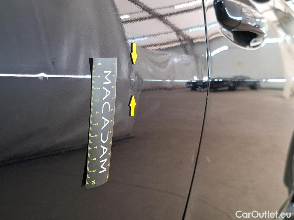  Peugeot  508 PEUGEOT  / 2018 / 5P / Berline HYBRID 225 E-EAT8 Allure Pack #9