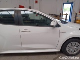  Toyota  Yaris TOYOTA  / 2020 / 5P / BERLINA HYBRID BUSINESS MY20 #40