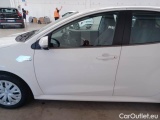  Toyota  Yaris TOYOTA  / 2020 / 5P / BERLINA HYBRID BUSINESS MY20 #63