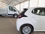  Toyota  Yaris TOYOTA  / 2020 / 5P / BERLINA HYBRID BUSINESS MY22 #45