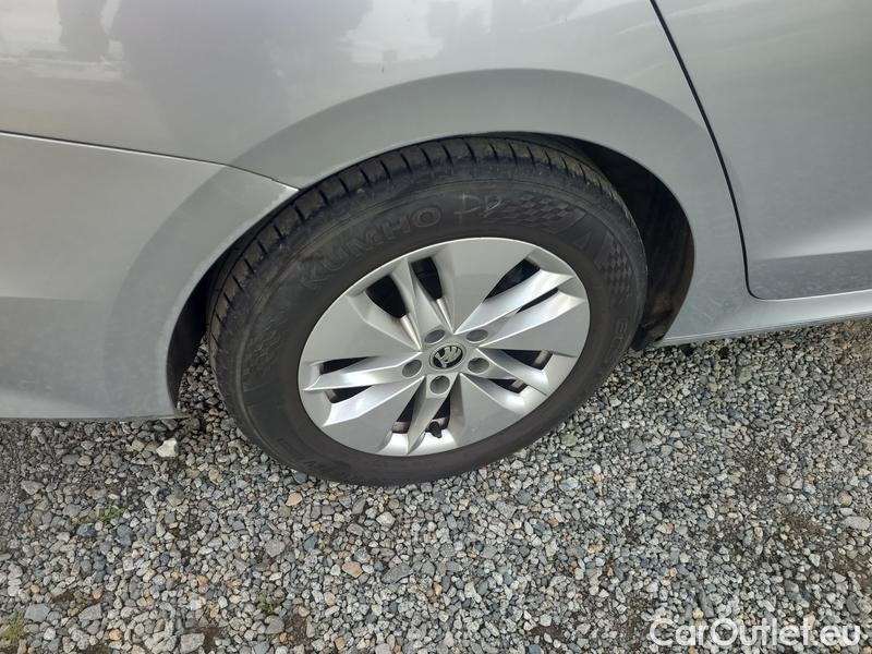  Skoda  Octavia  Combi (NX3)(2020) Oct.Combi 2.0TDI 85 Ambition #8