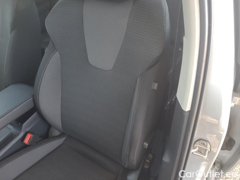  Skoda  Octavia  Combi (NX3)(2020) Oct.Combi 2.0TDI 85 Ambition #13