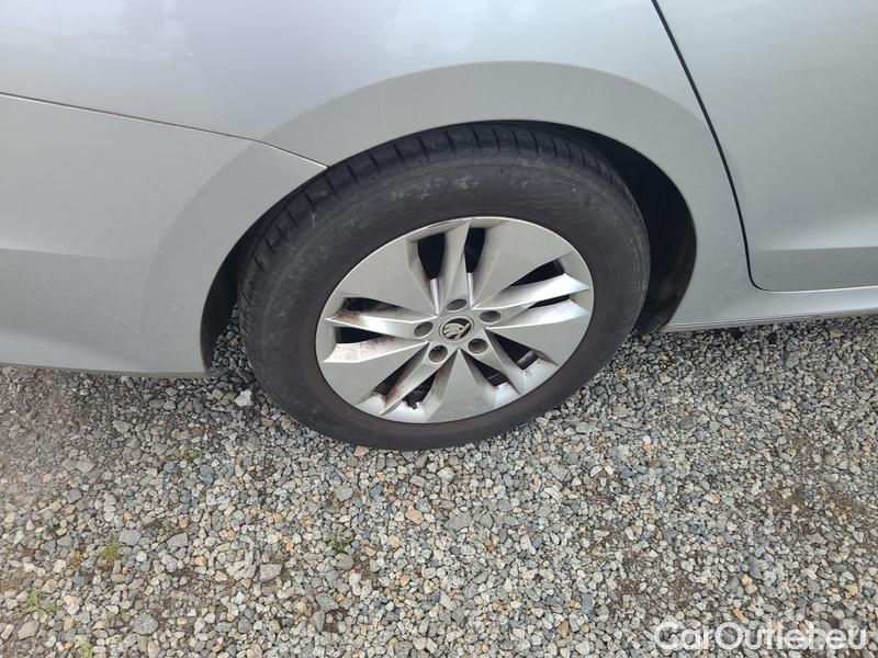  Skoda  Octavia  Combi (NX3)(2020) Oct.Combi 2.0TDI 85 Ambition #6