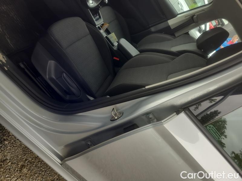  Skoda  Octavia  Combi (NX3)(2020) Oct.Combi 2.0TDI 85 Ambition #9