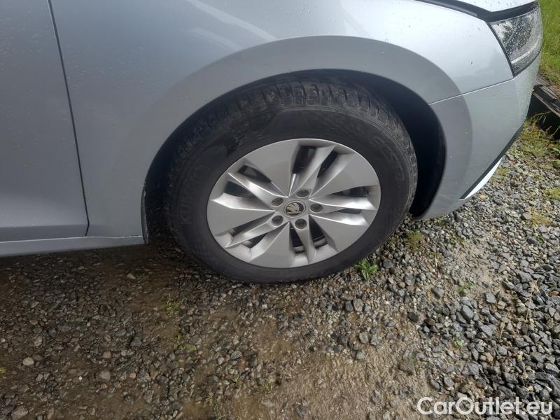  Skoda  Octavia  Combi (NX3)(2020) Oct.Combi 2.0TDI 85 Ambition #4