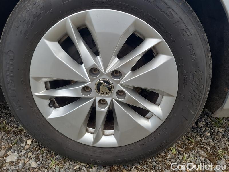  Skoda  Octavia  Combi (NX3)(2020) Oct.Combi 2.0TDI 85 Ambition #18