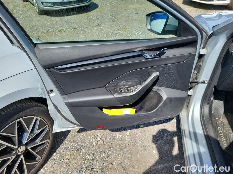  Skoda  Octavia  Combi (NX3)(2020) Oct.Combi 2.0TDI 85 Ambition #23