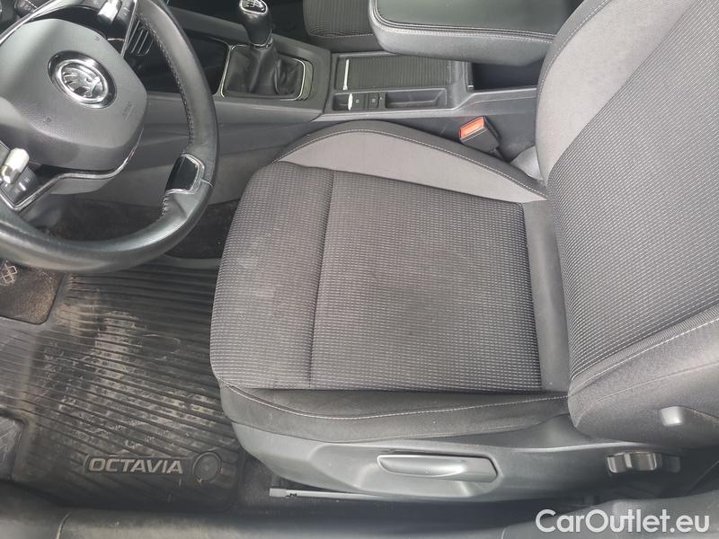  Skoda  Octavia  Combi (NX3)(2020) Oct.Combi 2.0TDI 85 Ambition #16