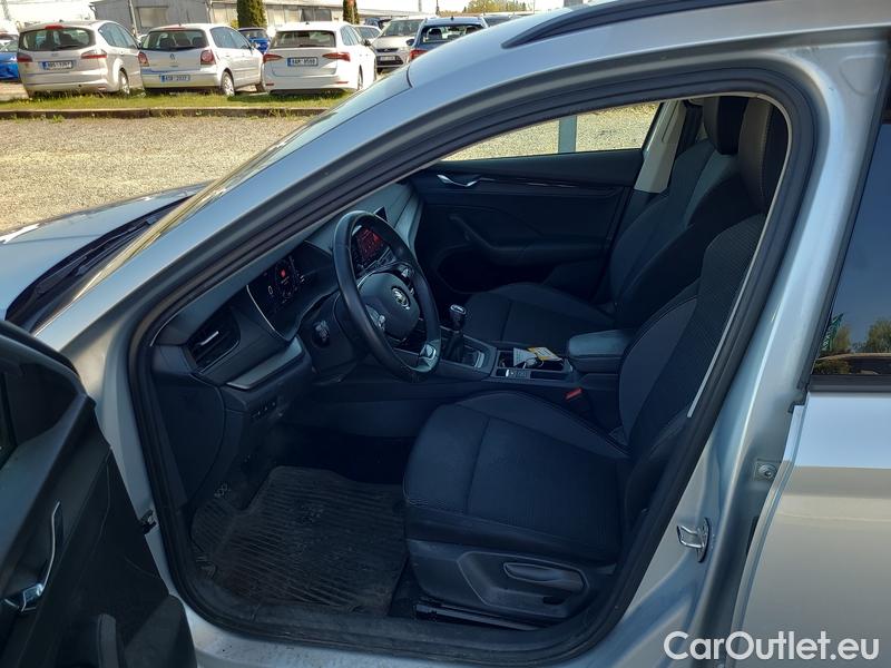  Skoda  Octavia  Combi (NX3)(2020) Oct.Combi 2.0TDI 85 Ambition #9