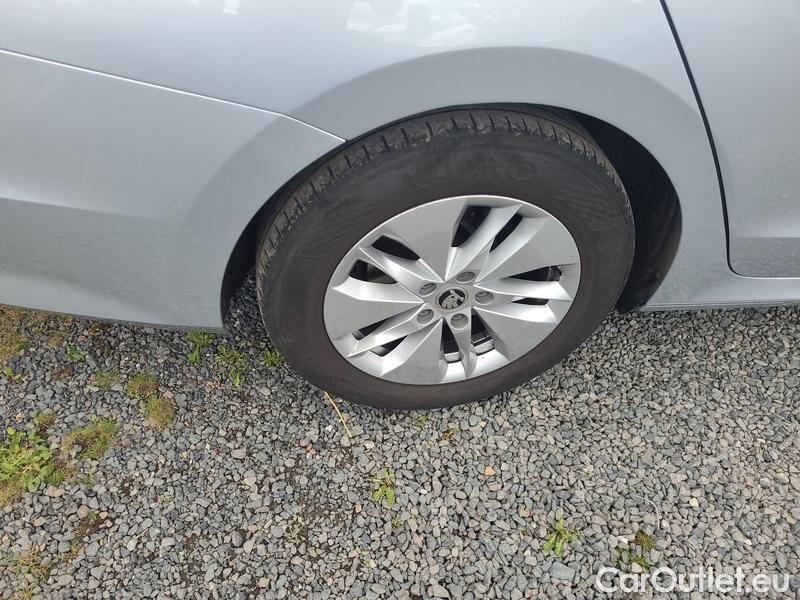  Skoda  Octavia  Combi (NX3)(2020) Oct.Combi 2.0TDI 85 Ambition #5