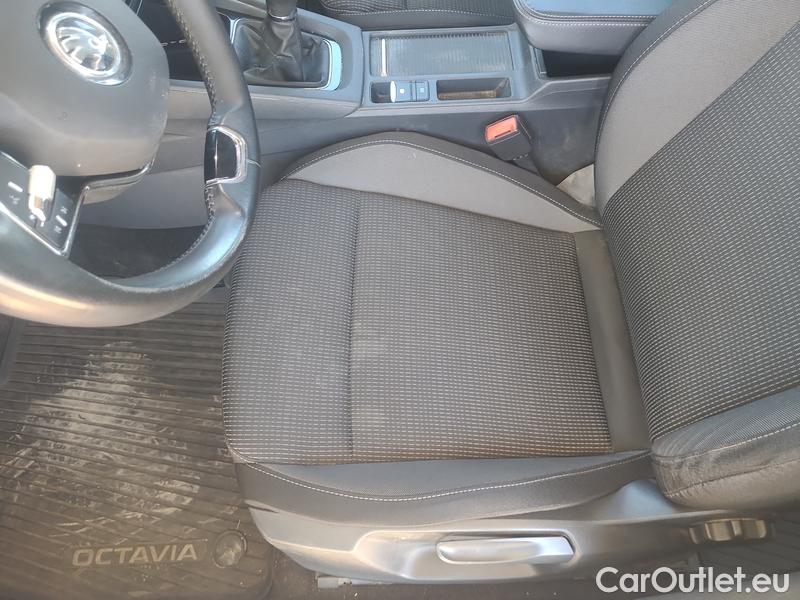  Skoda  Octavia  Combi (NX3)(2020) Oct.Combi 2.0TDI 85 Ambition #20
