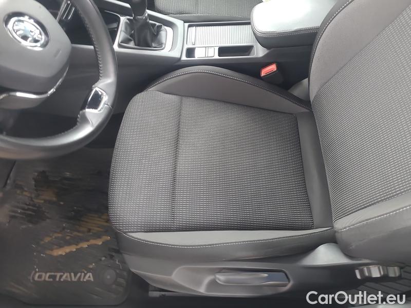  Skoda  Octavia  Combi (NX3)(2020) Oct.Combi 2.0TDI 85 Ambition #7