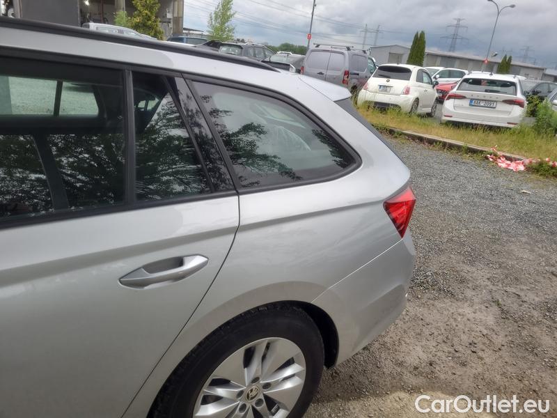  Skoda  Octavia  Combi (NX3)(2020) Oct.Combi 2.0TDI 85 Ambition #6