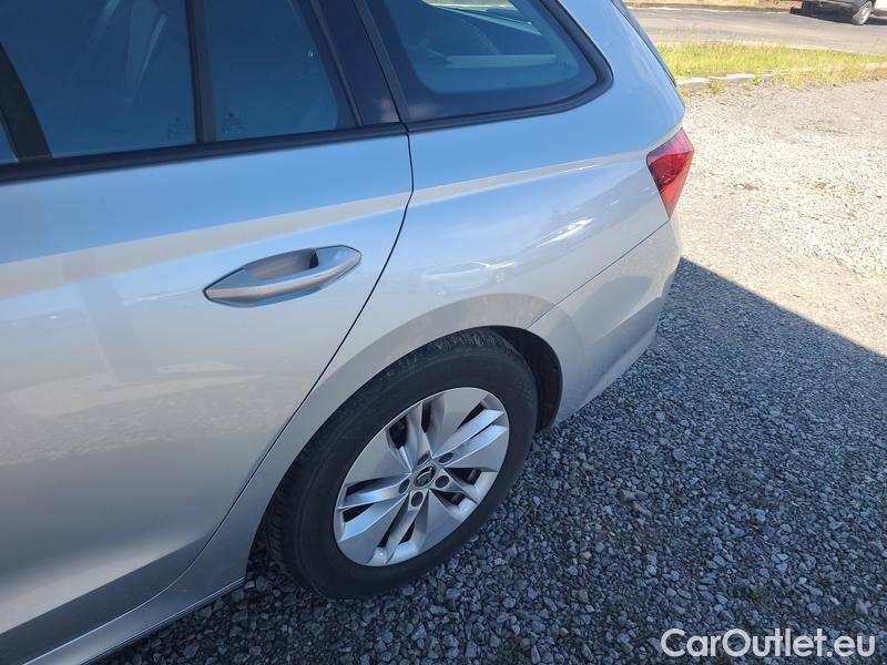  Skoda  Octavia  Combi (NX3)(2020) Oct.Combi 2.0TDI 85 Ambition #4