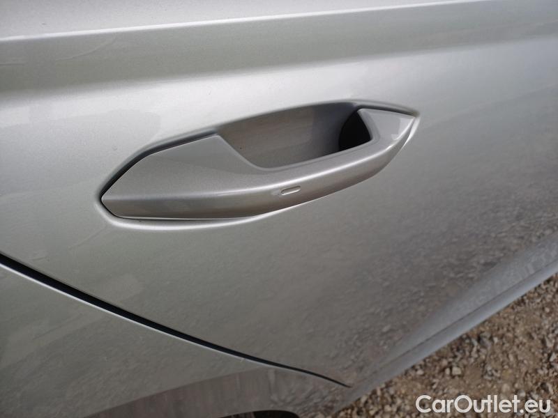  Skoda  Octavia  Combi (NX3)(2020) Oct.Combi 2.0TDI 85 Ambition #19
