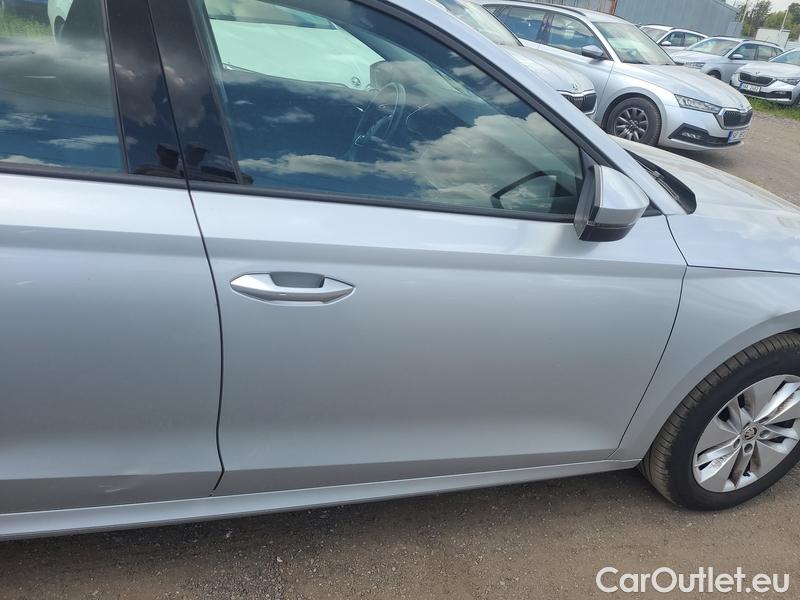  Skoda  Octavia  Combi (NX3)(2020) Oct.Combi 2.0TDI 85 Ambition #31
