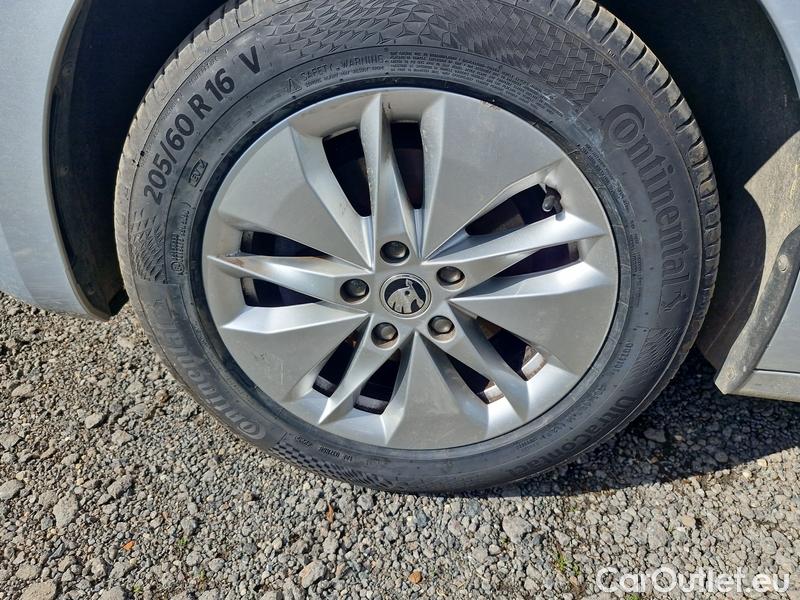  Skoda  Octavia  Combi (NX3)(2020) Oct.Combi 2.0TDI 85 Ambition #22